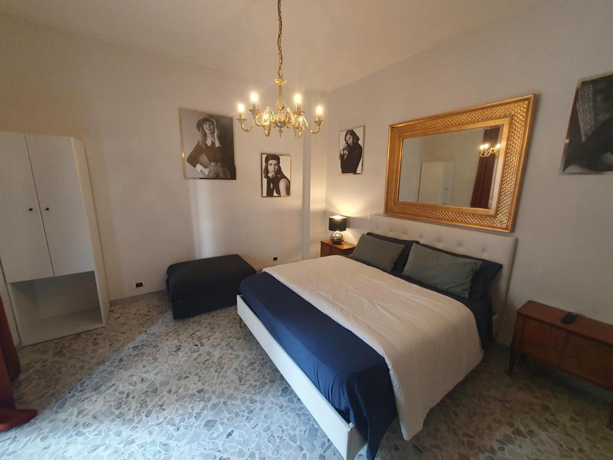 Gasthof Stanza Privata 2 O 3 Posti Letto Con Bagno Privato In E Balcone Casa Vacanze Cado Dalle Nubi Bari